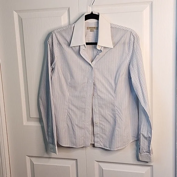Burberry button down women's top - Picture 1 of 4